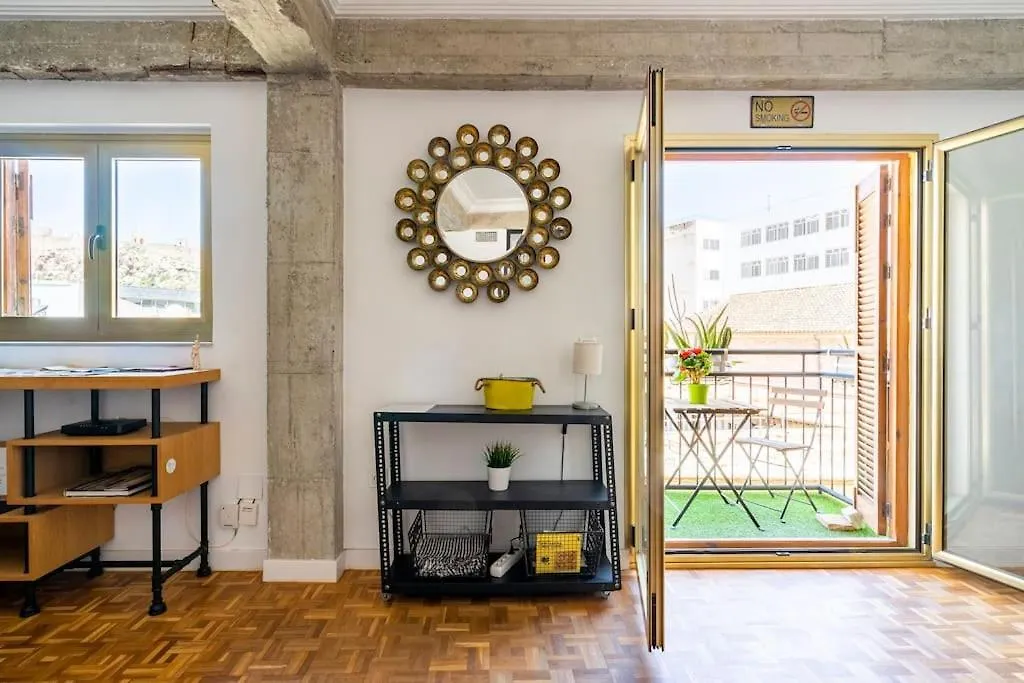 Lifehouse Cathedral * Free Parking* Superiorwifi* Appartement Almería