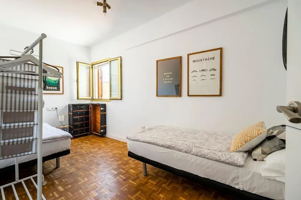 Lifehouse Cathedral * Free Parking* Superiorwifi* Appartement Almería 0*,