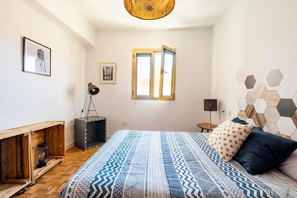 Lifehouse Cathedral * Free Parking* Superiorwifi* Appartement Almería